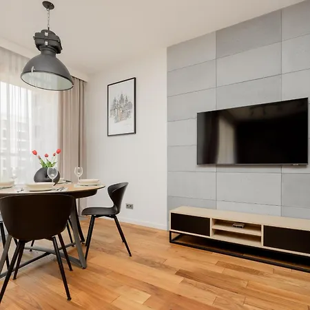 Cozy Apartments With Parking In The 19Th District By Noclegi Renters Warsaw Exterior photo