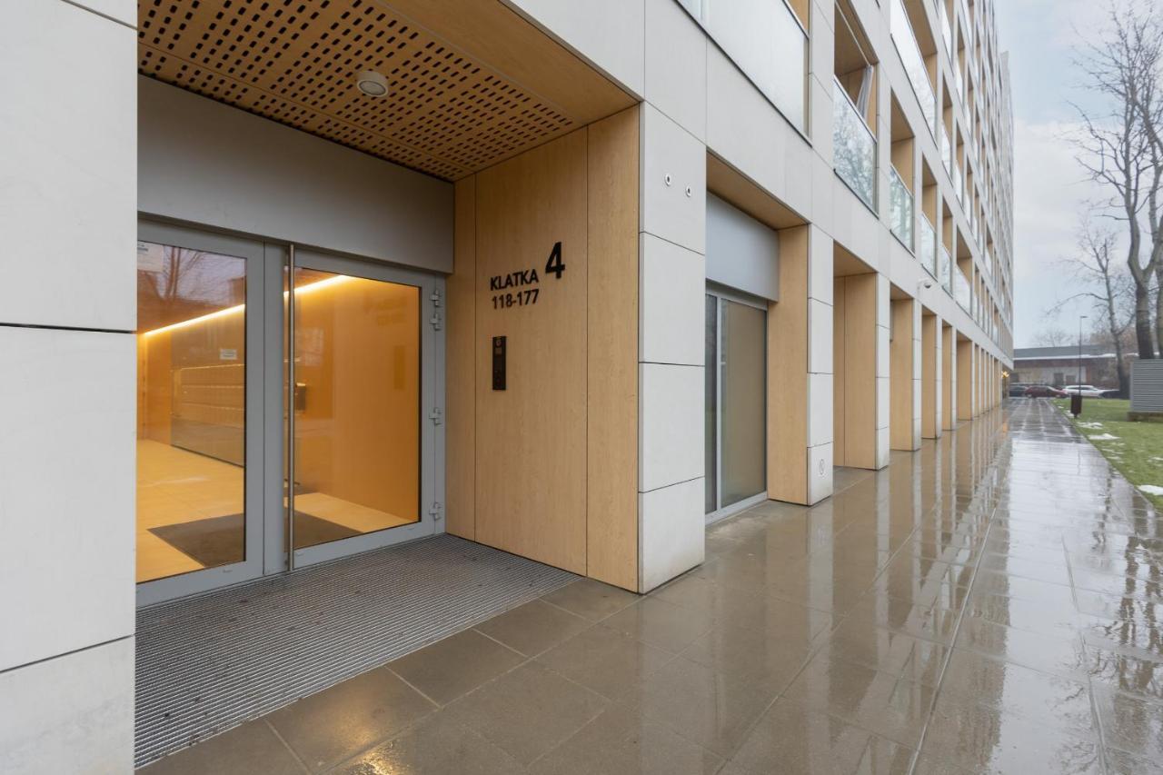 Cozy With Parking In The 19th District By Renters Appartamento Varsavia